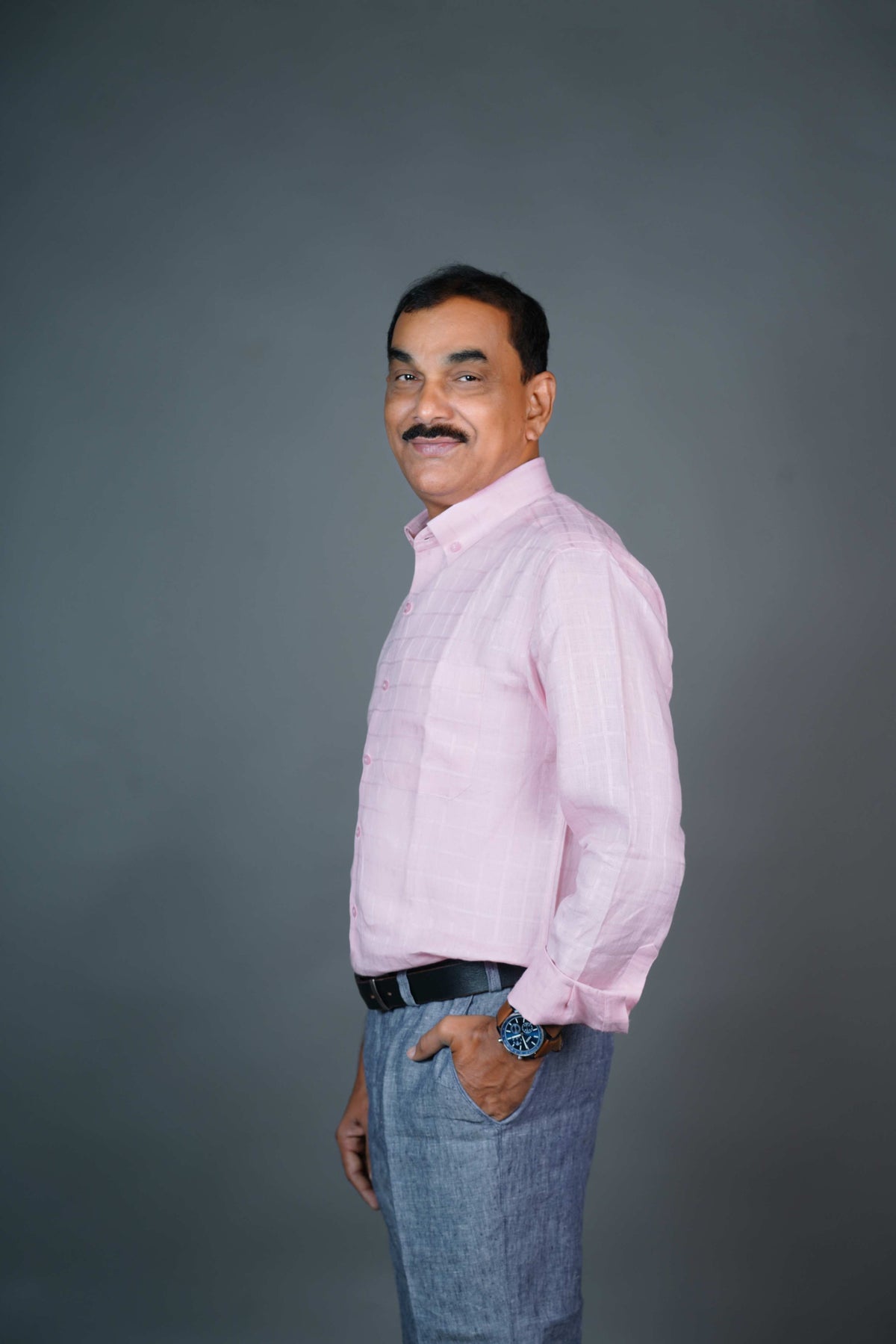 Men’s Linen Shirt – Pastel Pink